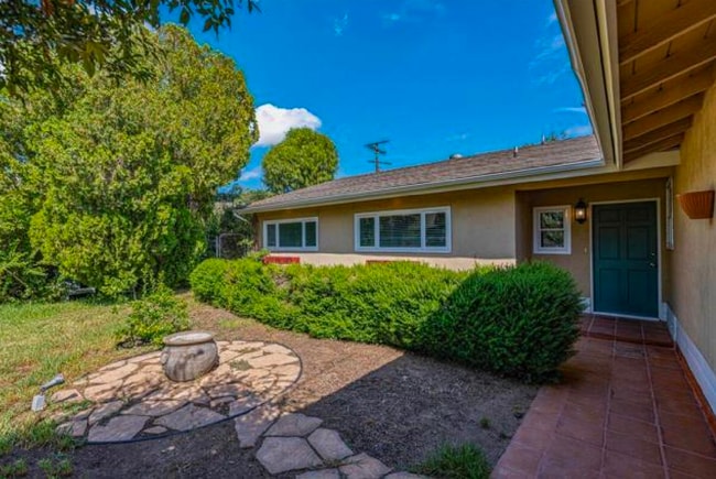 Foto del edificio - 9541 Debra Ave