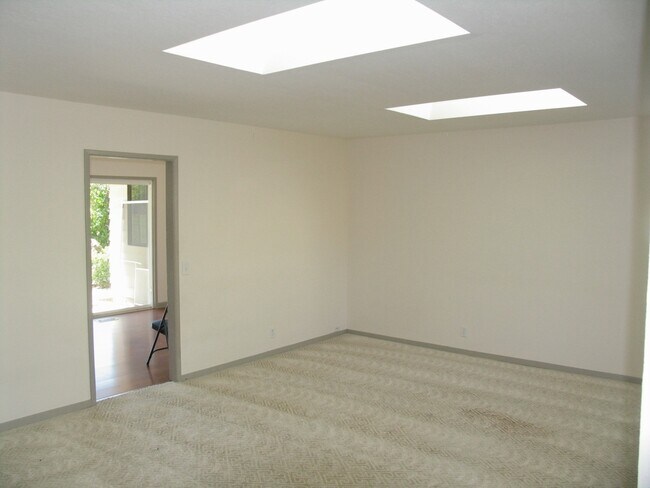 Foto del edificio - Nice Home in Hillsboro