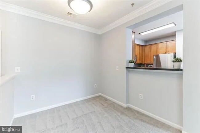 Dining Area - 4852 Eisenhower Ave
