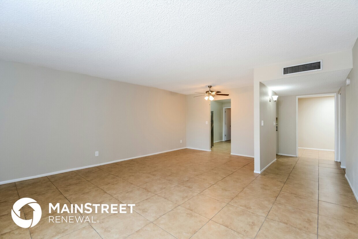 Primary Photo - 6970 N Asterion Ln
