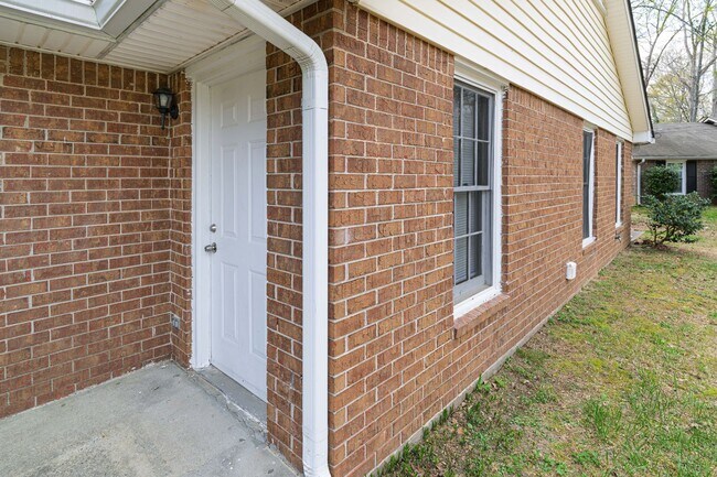 Foto del edificio - Magnolia Drive Duplex