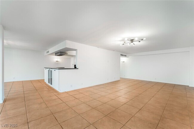 Foto del edificio - 3111 Bel Air Dr