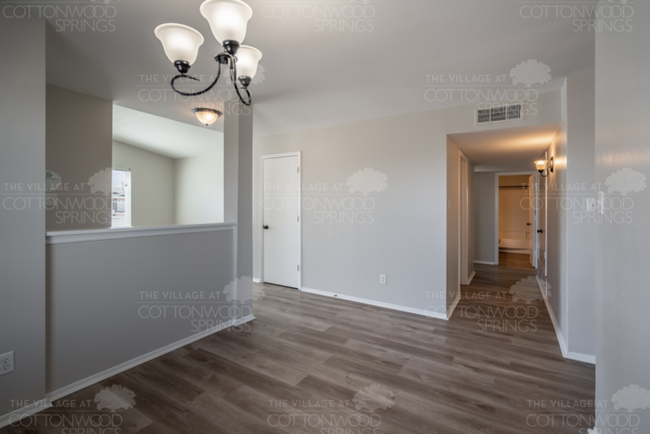 Building Photo - 4644 Loma Del Rey Cir