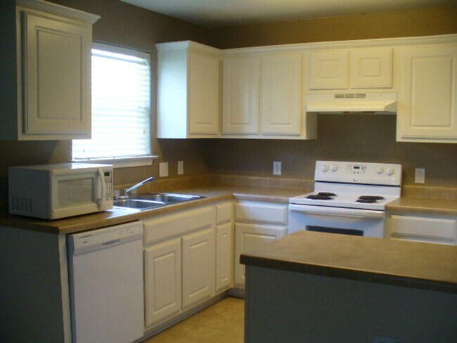 Foto del edificio - Cozy 3/2 ready for move-in.