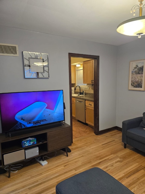 Foto del edificio - 2405 Sycamore St