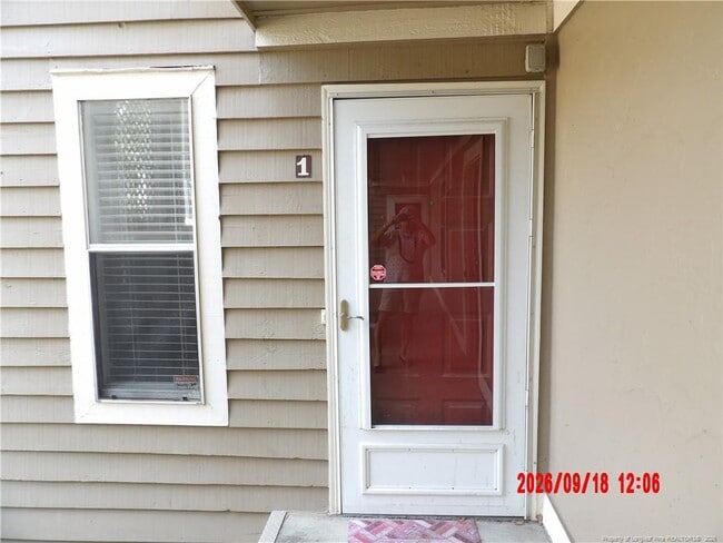 Building Photo - 1022 Wood Creek Dr