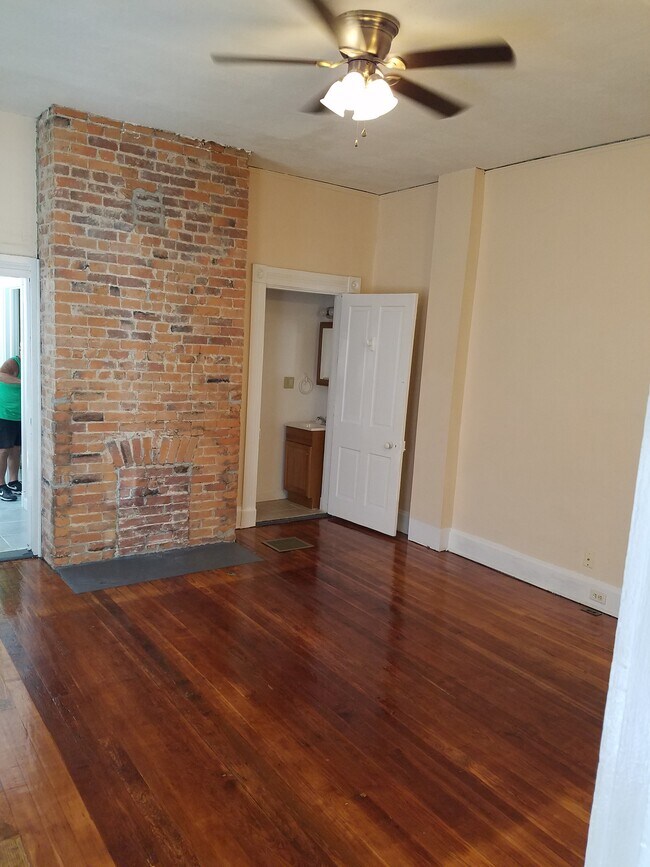 Sala de estar - 227 Fosdick St