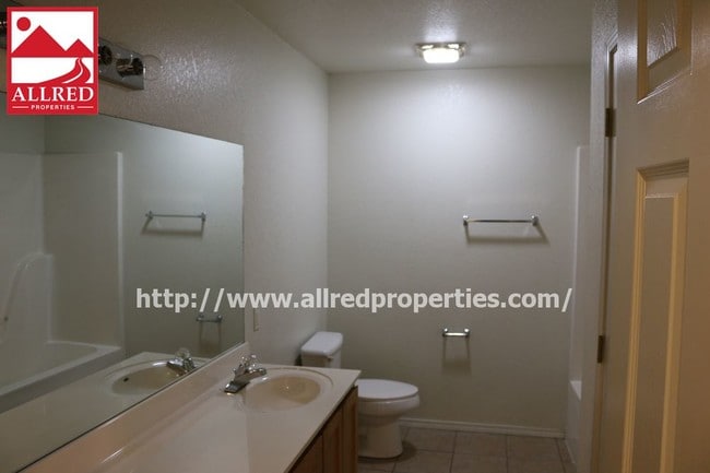 Building Photo - Elkins Duplex for Rent