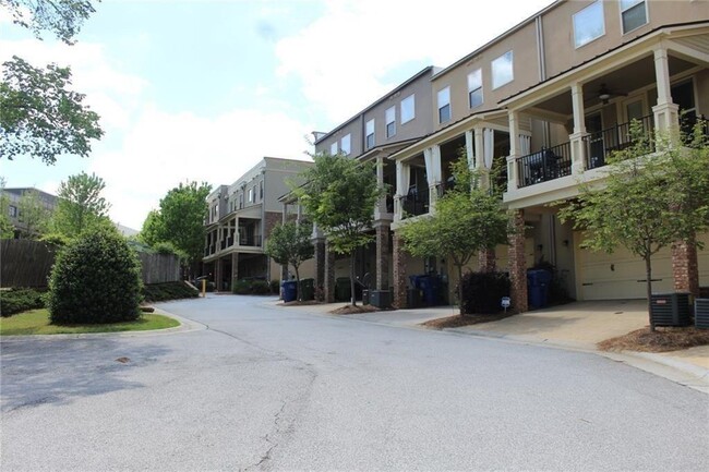 Foto del edificio - 383 16th St NW