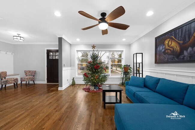 Foto del edificio - Stunning 4 Bedroom, 3.5 Bath Executive Rental