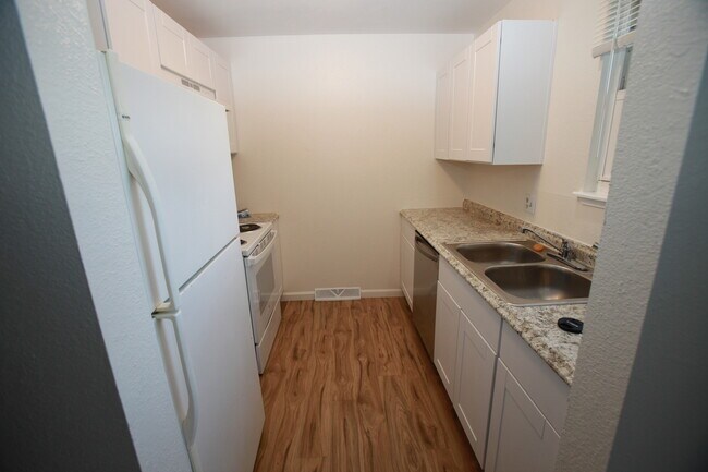 Building Photo - 2269 Coronado Pky N