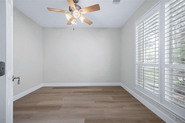 Foto del edificio - 4033 Canyon Glen Cir