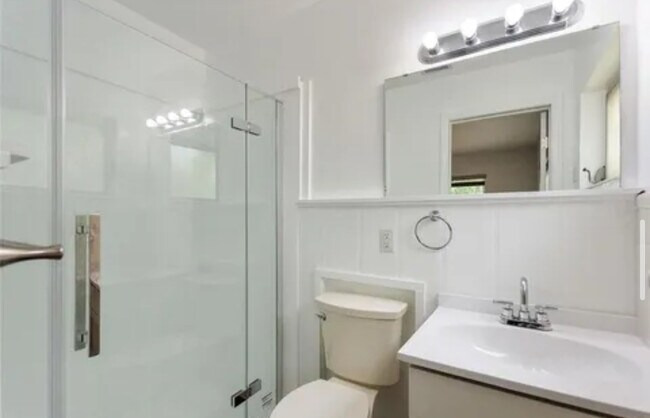 Foto del edificio - 755 Oleander Dr SE