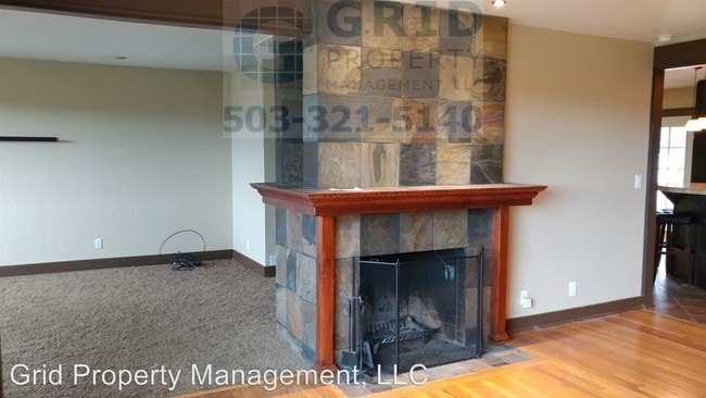 Building Photo - 8511 SE Barbara Welch Rd
