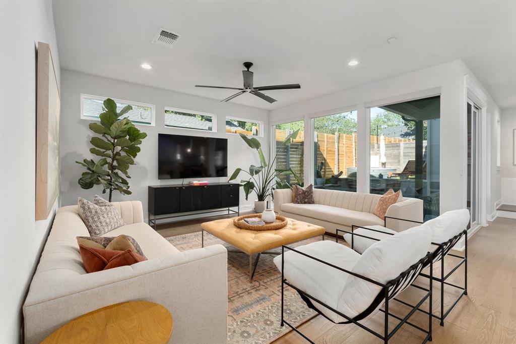 Foto principal - 4400 Jinx Ave