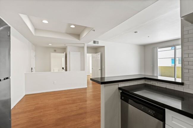 Building Photo - Butler Eighteen by Wiseman