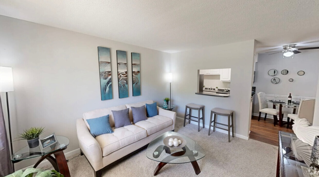 Photo - Ridgewood - Students save up to 10%! Apartments