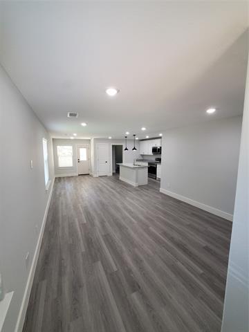 Foto del edificio - 616 E 3rd St