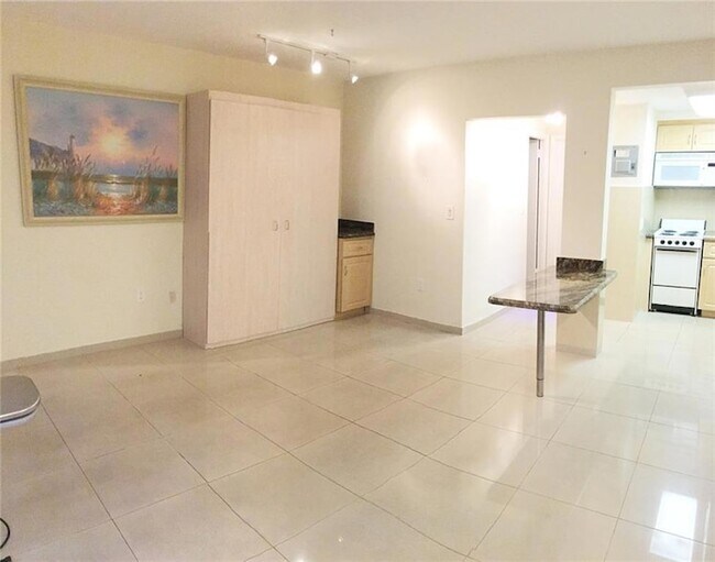 Foto del edificio - 2001 S Ocean Dr