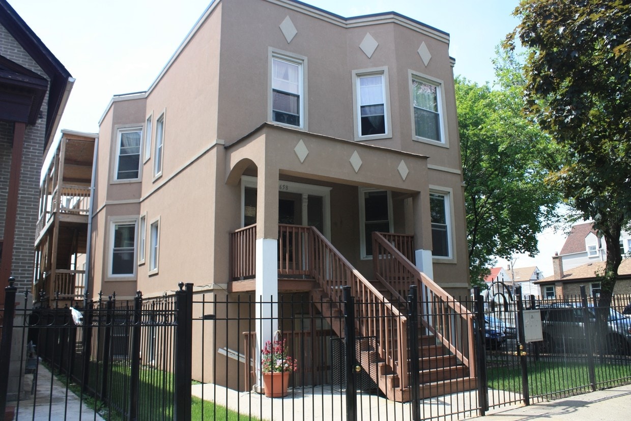 1658 N Harding Ave, Chicago, IL 60647 Apartments in Chicago, IL