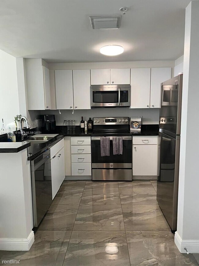 Foto del edificio - 1 br, 1.5 bath Condo - 1250 S Miami Ave Ap...