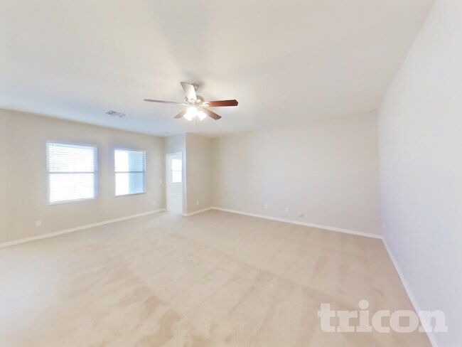 Building Photo - 37334 W Capri Ave