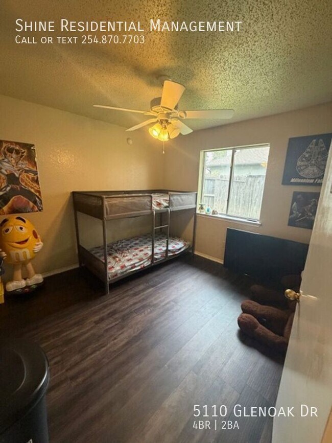 Foto del edificio - 5110 Glenoak Dr