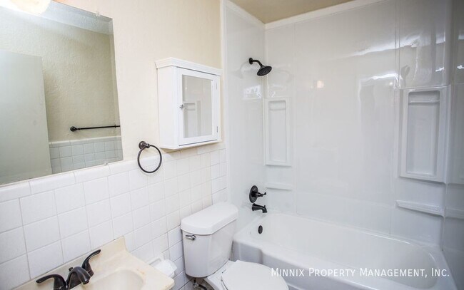 Foto del edificio - 2113 S Loop 289