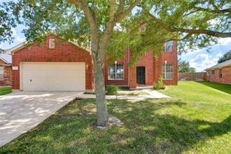 Building Photo - 5527 Gatesprings Ln