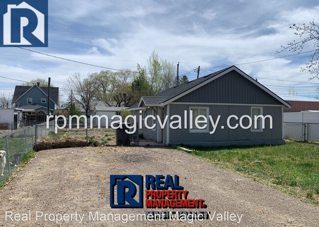 Building Photo - 2 br, 1 bath House - 705 Union Ave Propert...