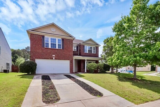 Building Photo - Spacious 4BD/2.5BA Home on Corner Lot in H...