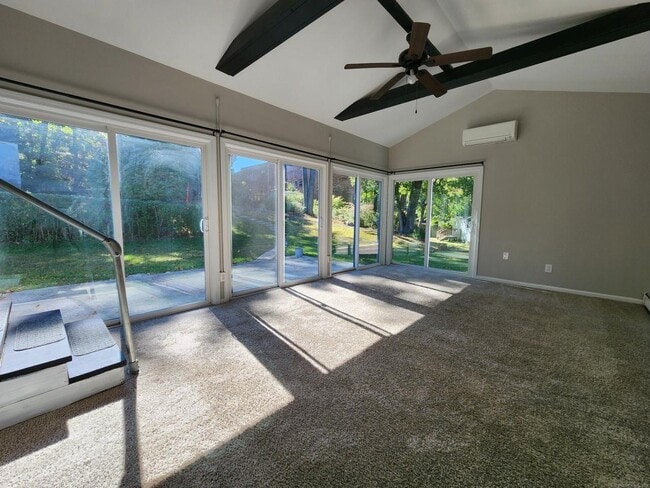 Building Photo - 40 Durant Ave