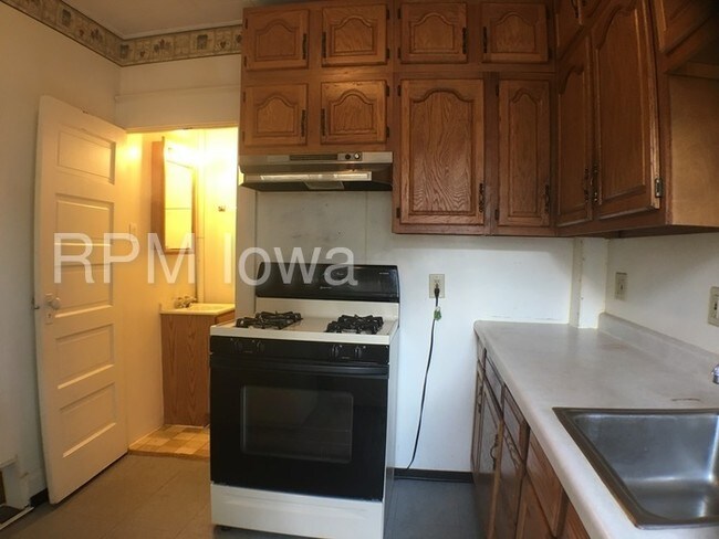 Foto del edificio - 614 Douglas Ave