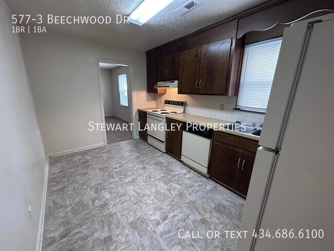 Foto del edificio - 577 Beechwood Dr