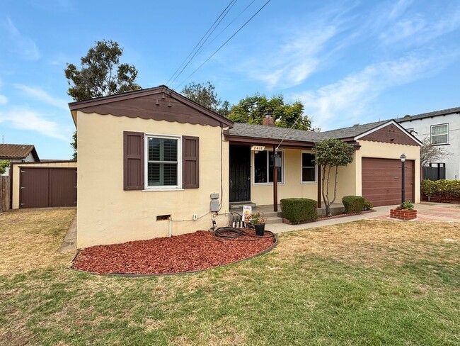 Foto del edificio - Charming 2BD/1BA House in National City W/...