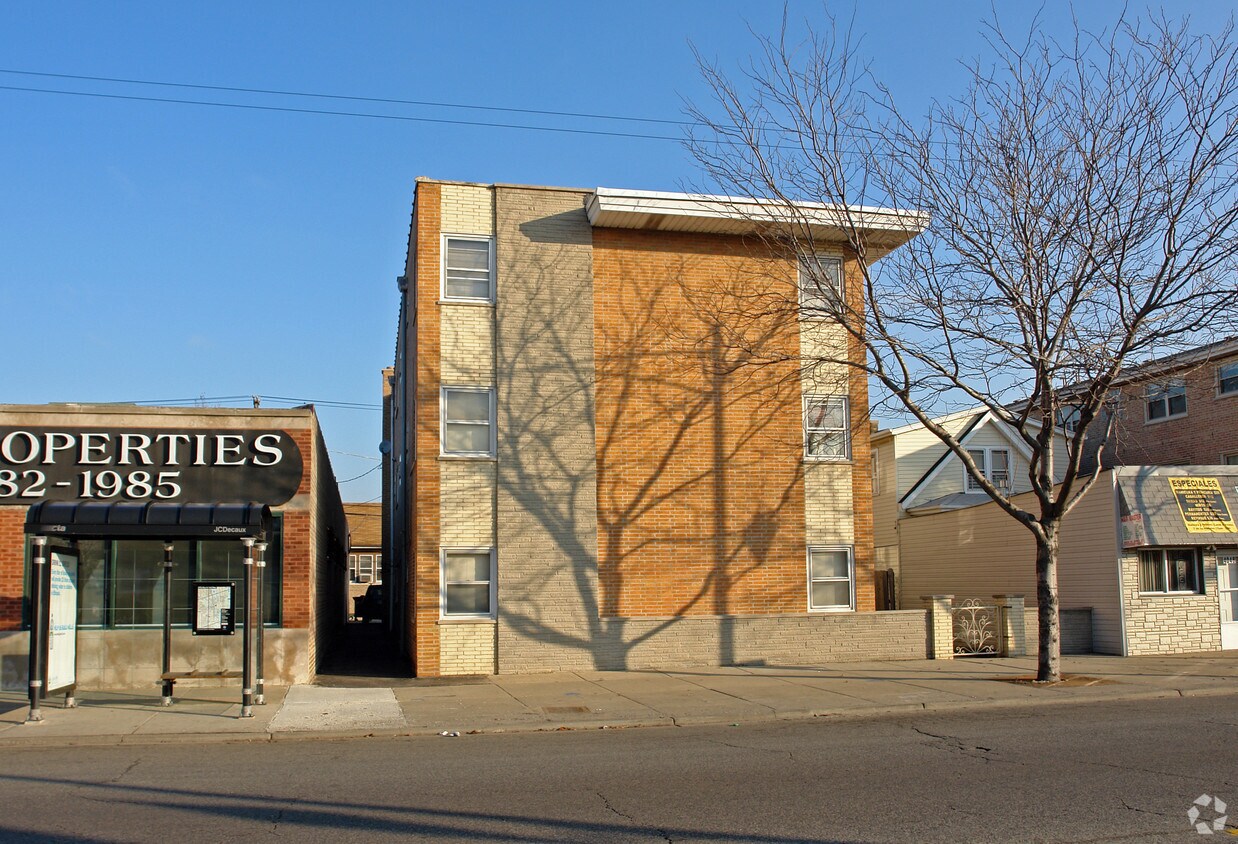Foto del edificio - 4052 W 63rd St