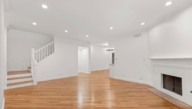 Foto del edificio - 124 Montana Ave