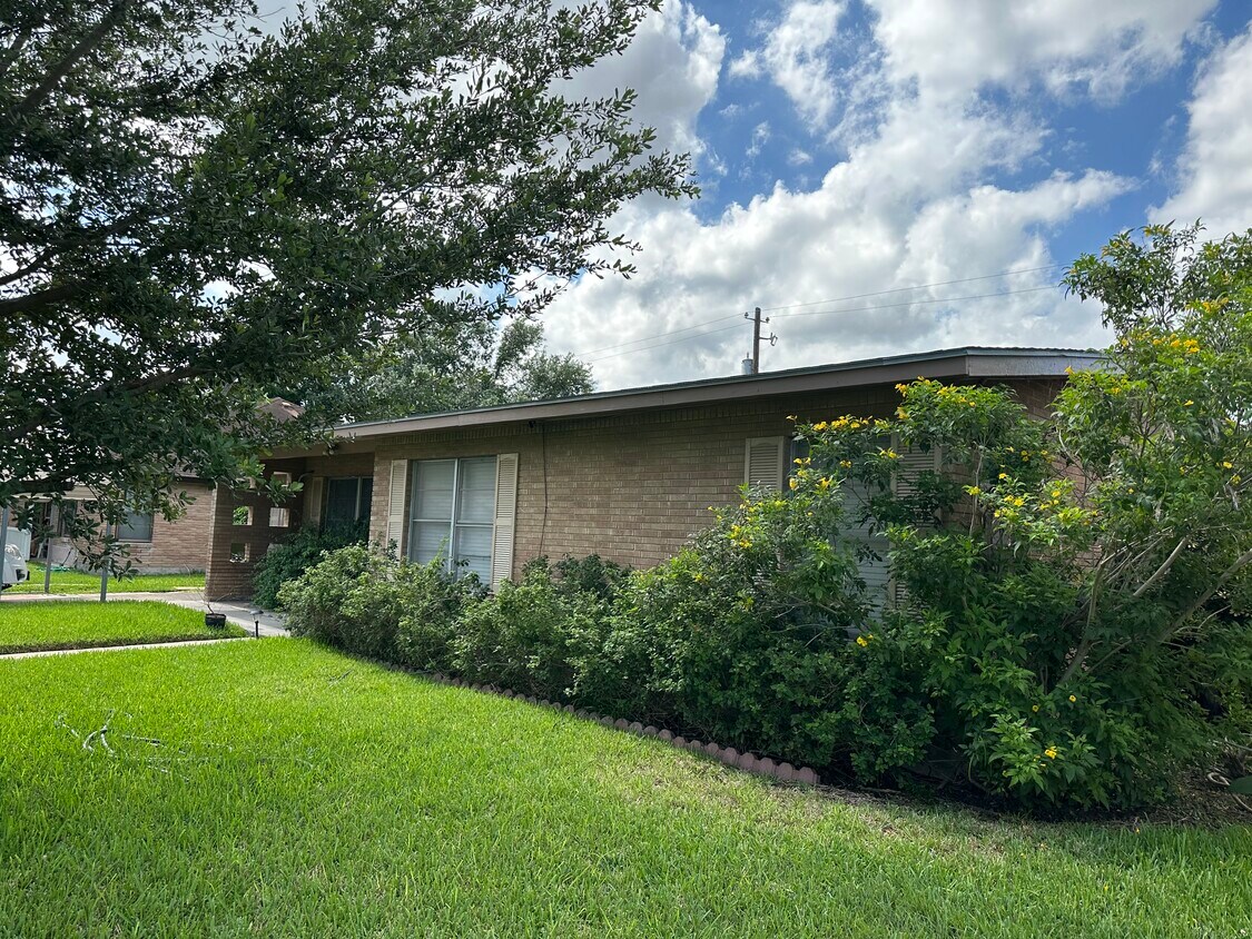 345 Staunton St, Brownsville, TX 78520 House Rental in Brownsville