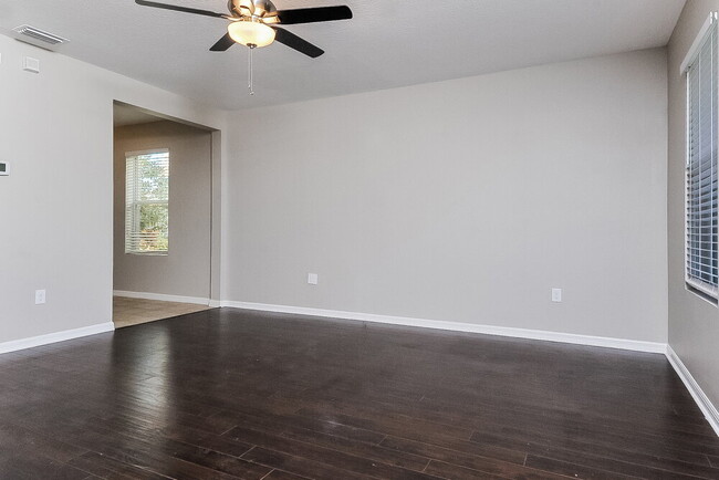 Building Photo - 10265 Newminster Loop