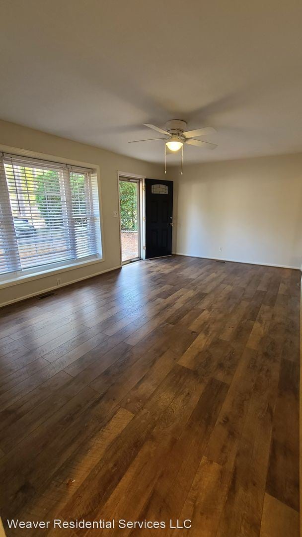 Foto del edificio - 3 br, 1 bath House - 5045 Iverness Dr.