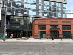 Building Photo - 609 Sherbourne St
