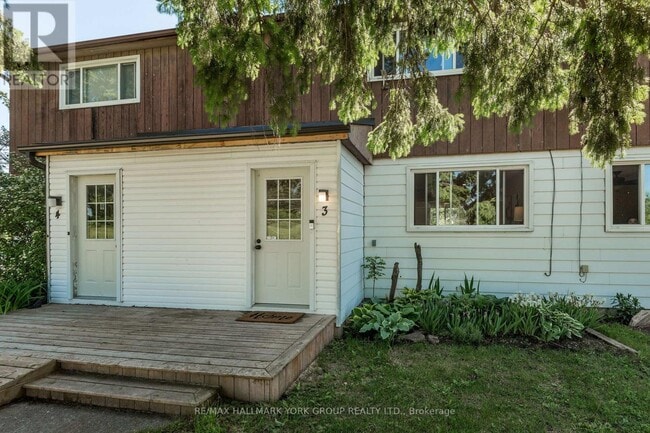 Building Photo - 3170 15th Sideroad