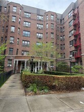 Building Photo - 77-11 35th Ave
