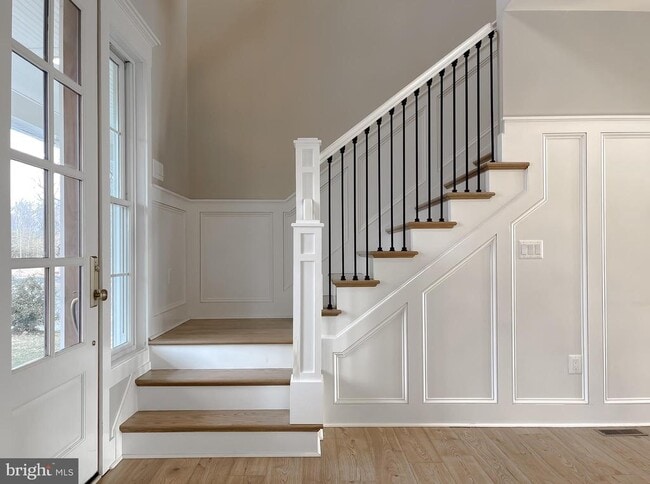 Building Photo - 45093 Smiths Nursery Rd