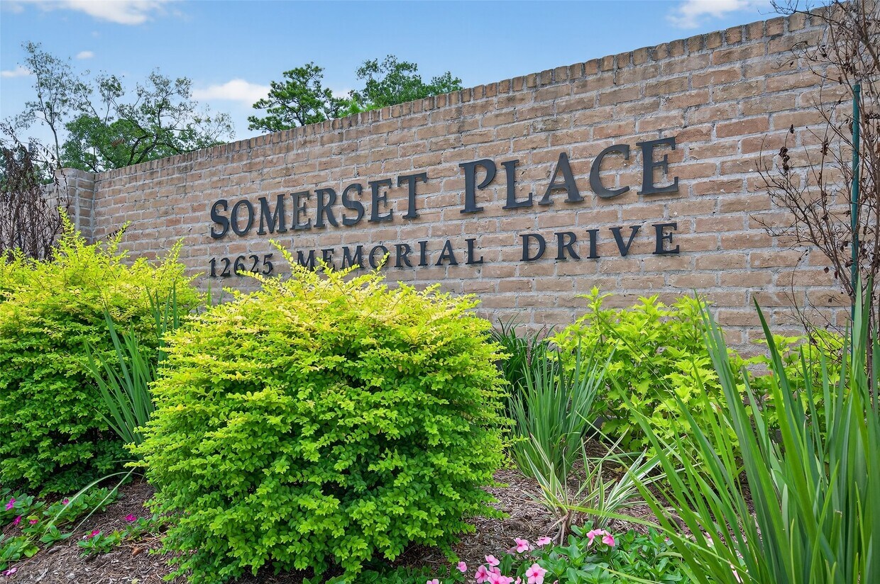 Foto principal - 12625 Memorial Dr