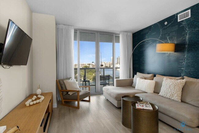Foto del edificio - 2602 E Hallandale Beach Blvd