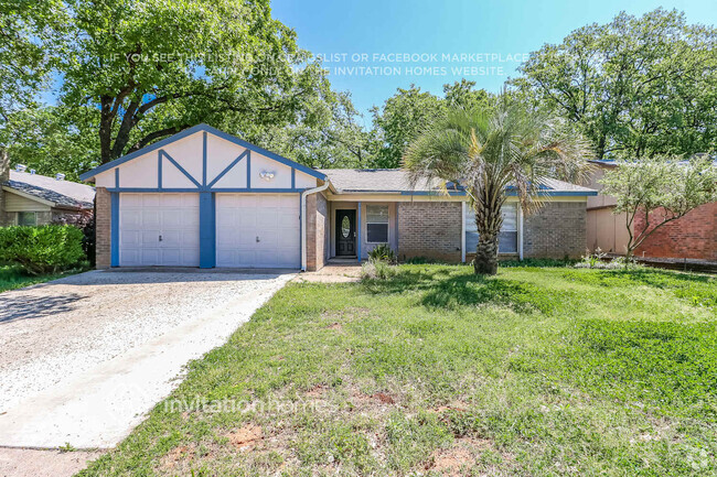 Building Photo - 4719 Crest Dr