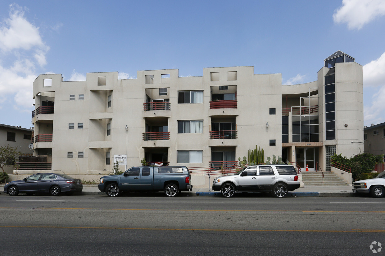 Building Photo - Valley Vanowen Apartments