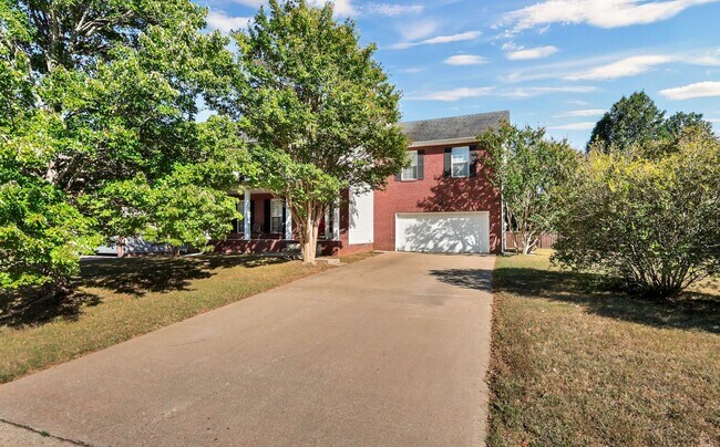 Foto del edificio - 3 Bedroom Pet Friendly Home For Rent With Extra Large Bonus Room!