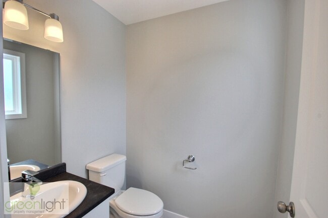 Building Photo - 403 Rue Damien